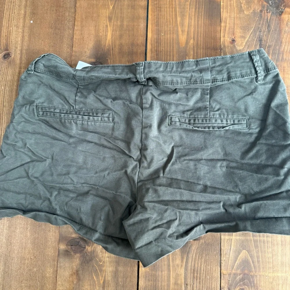 Old Navy Dark Green Women's Cargo Shorts